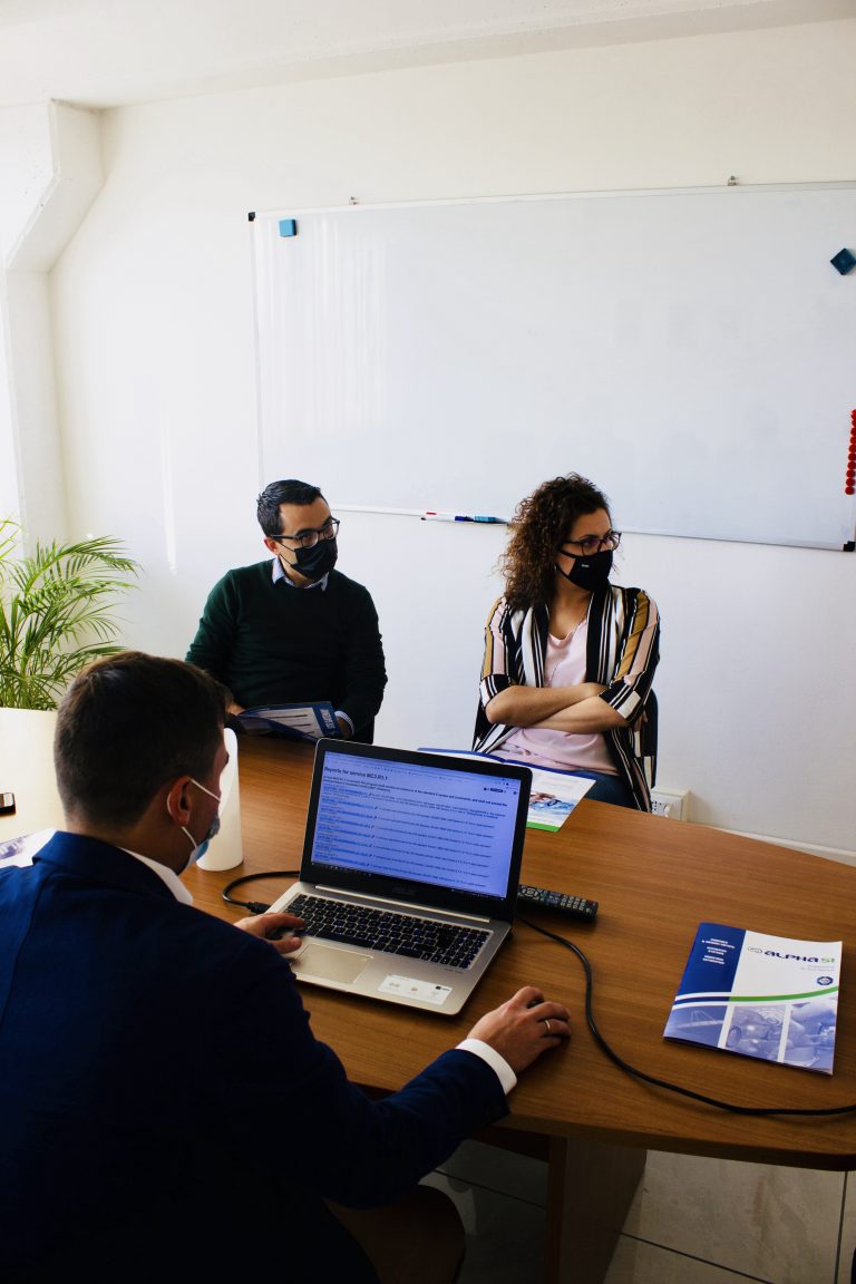 Image of the meeting room located within the headquarters of Alpha Si